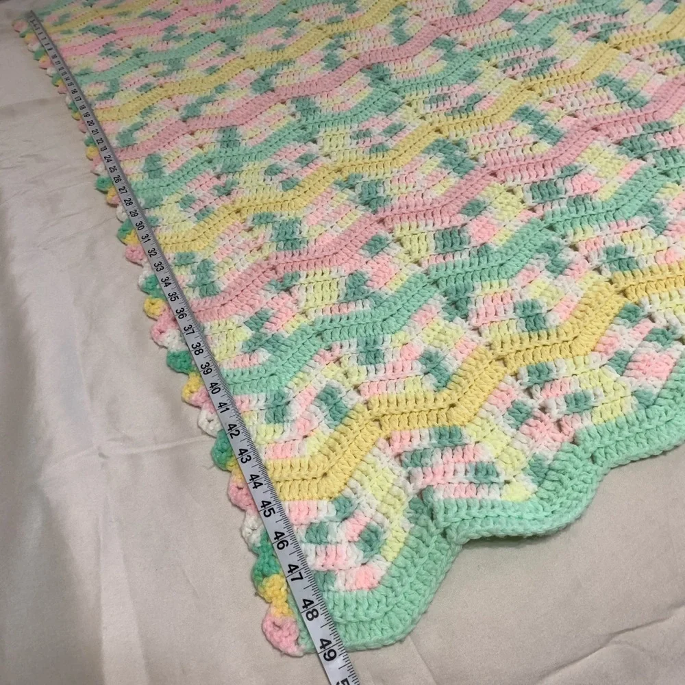 Vintage pastel crocheted knit blanket throw
